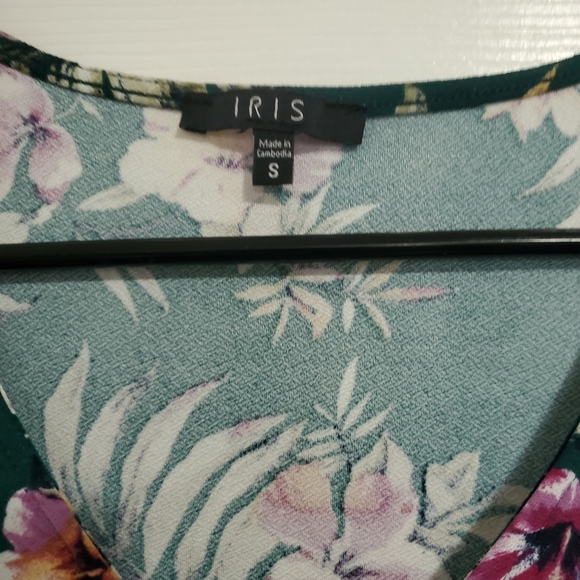 🌺Tropical Brunch Crop Top Blouse - Picture 5 of 6